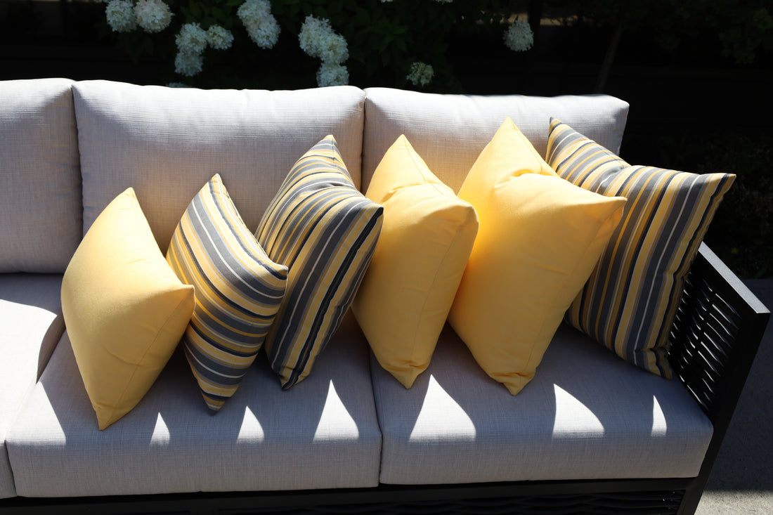 CINTIN Sunbrella  Foster Metallic and Canvas Buttercup Outdoor Pillow Set of 6