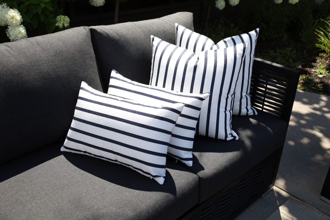 CINTIN Sunbrella Lido Indigo Outdoor Pillow Set of 4